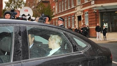 assange_arrested_400