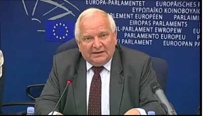 daul_against_bureaucrats_400