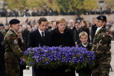 sarko_merkel_armistice_11_nov_09_400