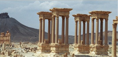 tetrapylos__diocletian__castle_syria_400